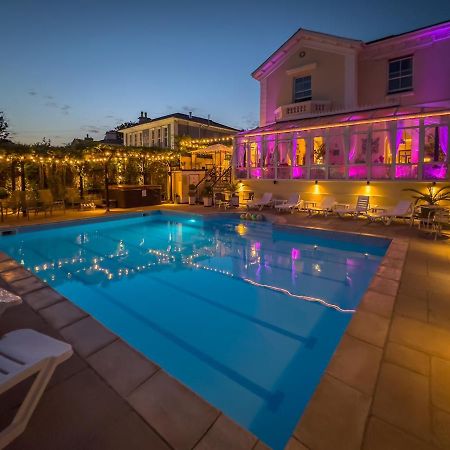 טורקוואי Riviera Lodge Hotel מראה חיצוני תמונה