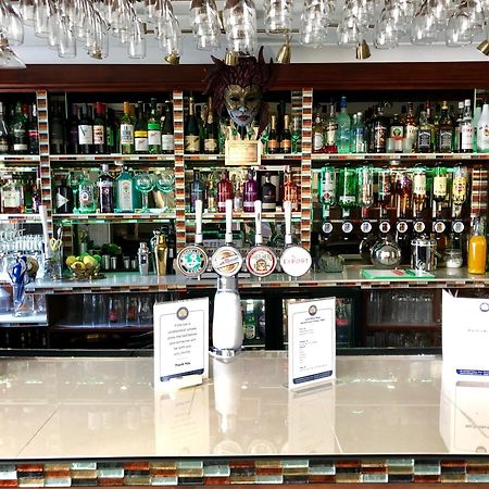 טורקוואי Riviera Lodge Hotel מראה חיצוני תמונה