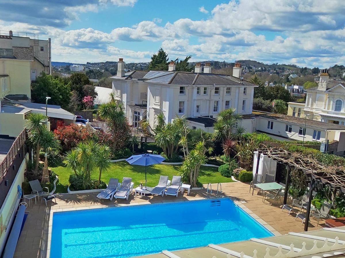 טורקוואי Riviera Lodge Hotel מראה חיצוני תמונה
