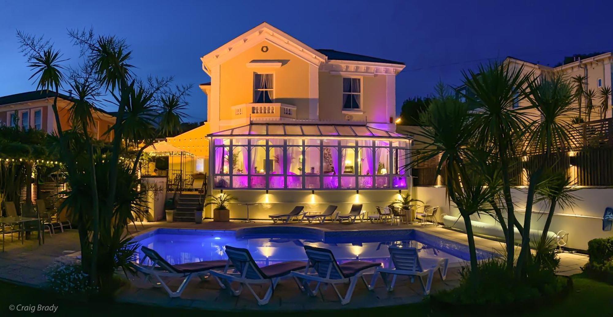 טורקוואי Riviera Lodge Hotel מראה חיצוני תמונה